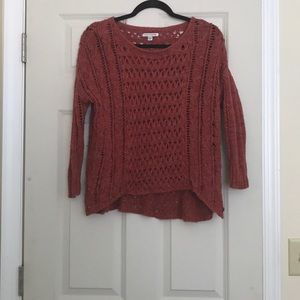 Quarter sleeve length sweater